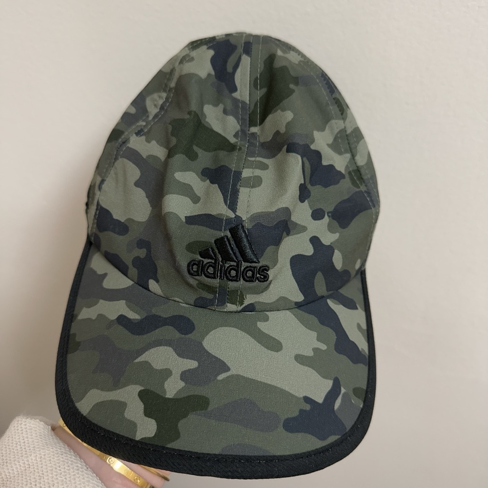SOLD ON ANOTHER APP- Adidas Climacool Camo Hat 🧢